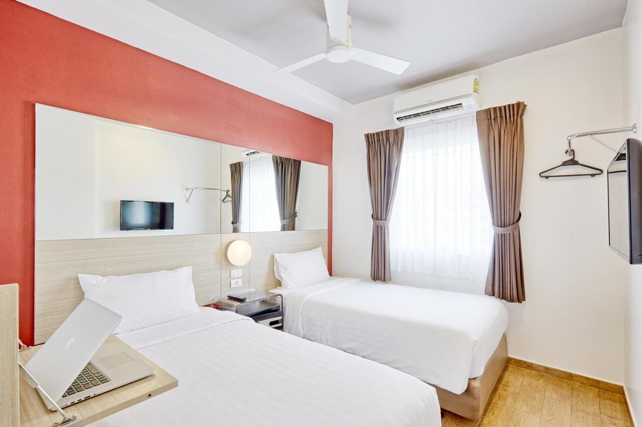 Red Planet Bangkok Asoke - Sha Extra Plus Exterior photo